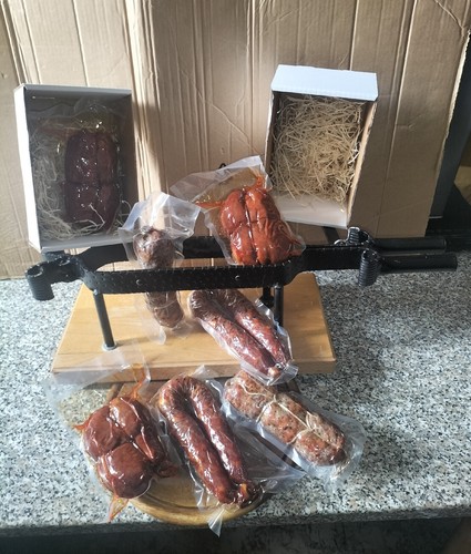 Embutidos artesanales típicos de Calabria Nduja - salchichas y ahumados - Imagen 1 de 17