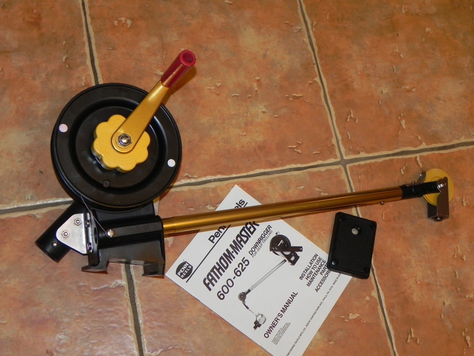 Penn FathomMaster 625 Downrigger ROD HOLDER & BASE PLATE MANUAL DOWN