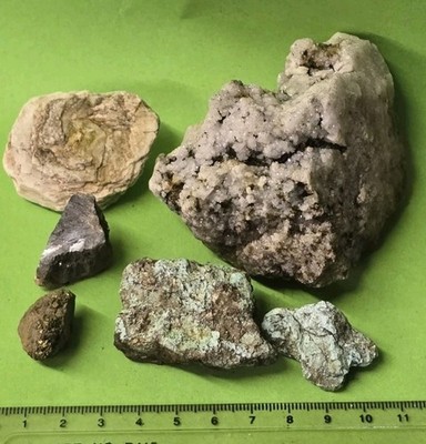 6 Stück Schlauch Steine und Mineralien Pyrit, Gelena, Kupfererz, Calcit, Quarzkristall 