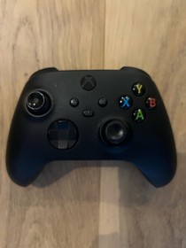 MICROSOFT XBOX ONE 1540 GAMING CONSOLE 500GB Bundle