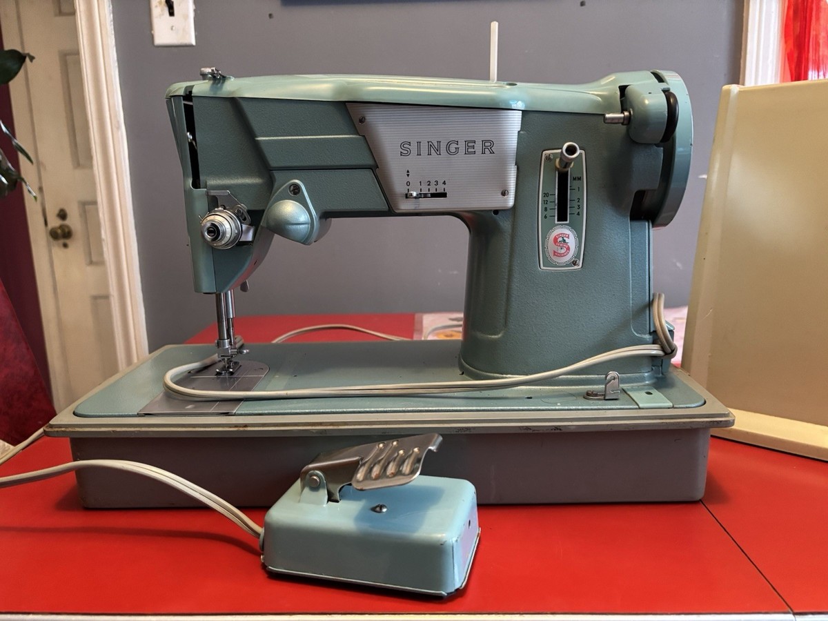 Atomic Age Singer 327k Sewing Machine. Working Order. Seafoam