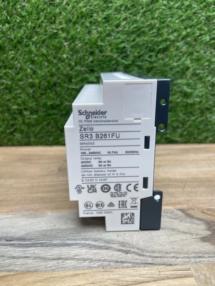 SR3 B261FU Schneider - Automate Zelio Logic - Relais Intelligent 26 E/s #17M - Imagen 3 de 4