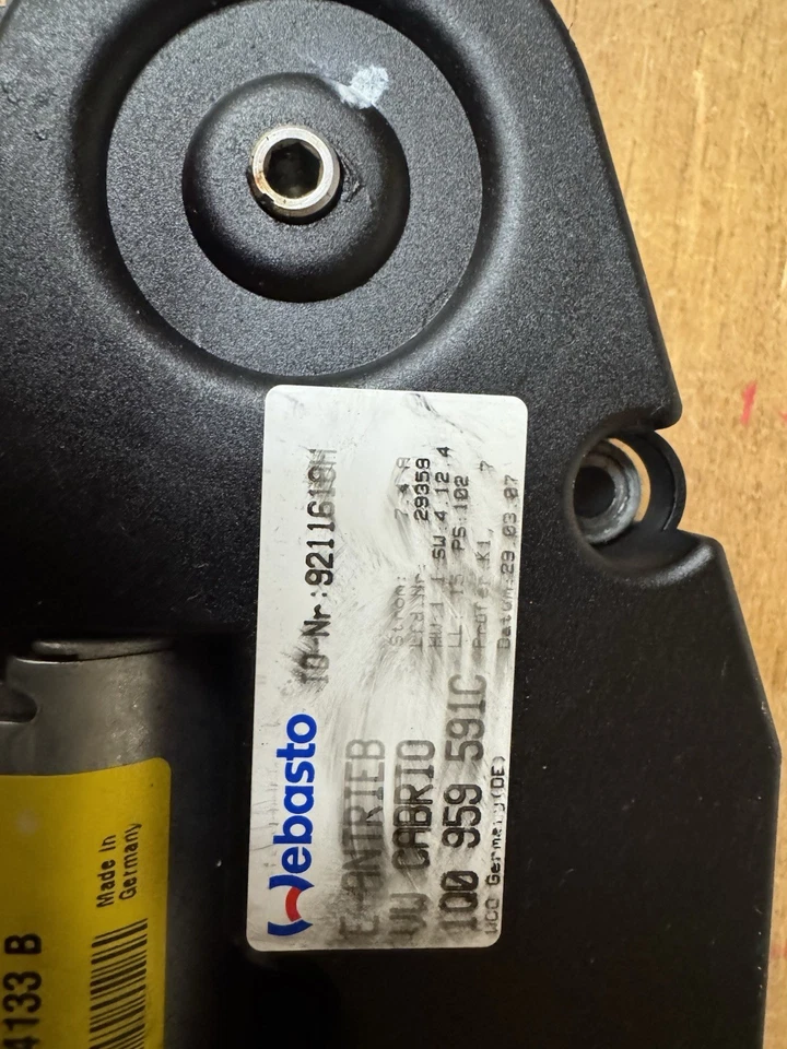 Volkswagen EOS 2007-2016 Convertible Top Sunroof Motor Actuator 1Q0 959 591C - Image 3 of 4