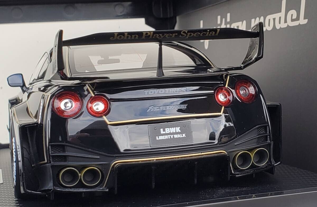 1/18 ignition model LB-Silhouette WORKS GT R35 GT-RR IG2359 1/18 ignition model LB-Silhouette WORKS GT R35 GT-RR IG2359