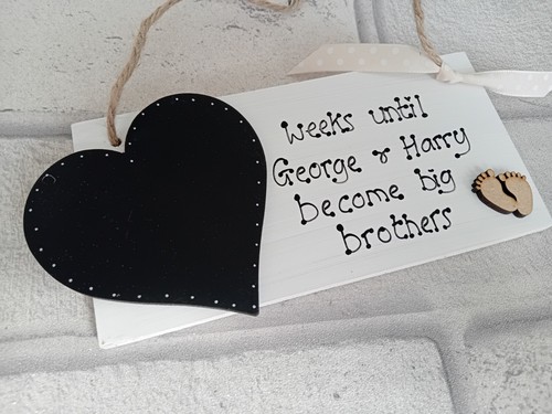 Countdown to birth Baby plaque sign Brother Sister gift chalkboard personalised - Picture 2 of 7