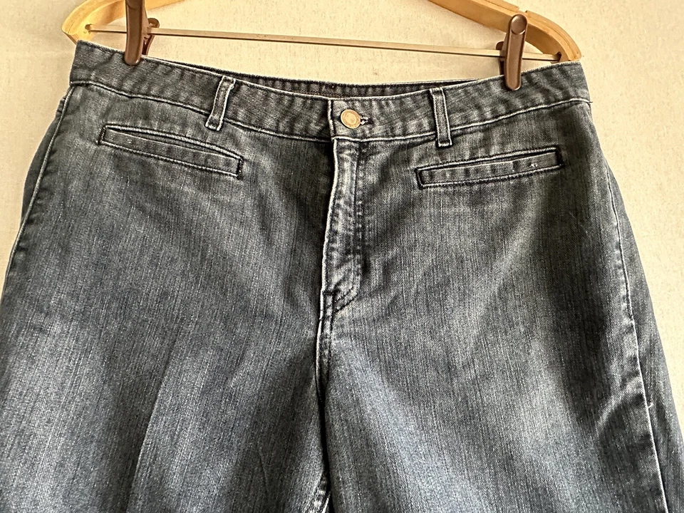 George Shorts Women's Chino Denim Flat Fronts Medium Wash Color Blue Size 12 - Image 3 of 4