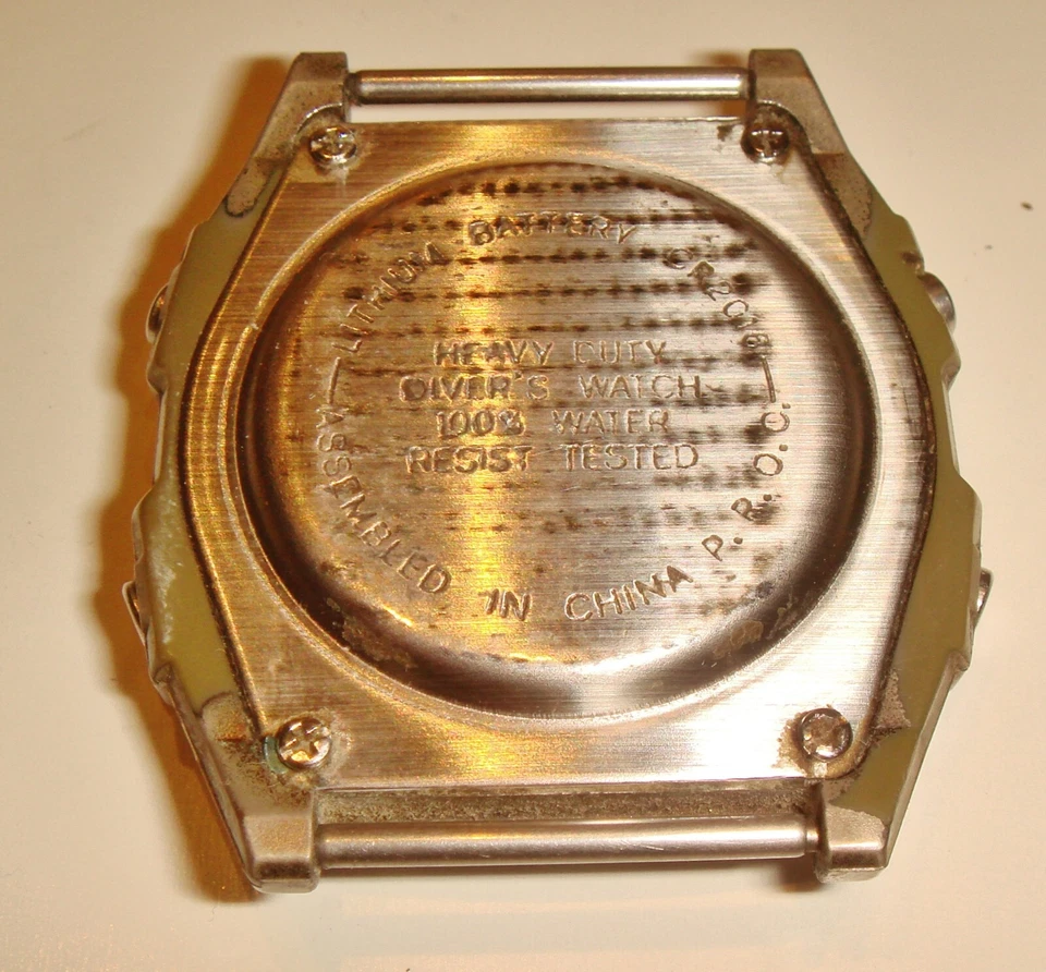 RELOJ DIGITAL DE ALTA RESISTENCIA SHARK DIVERS 300 FT VINTAGE Foto 4 de 4