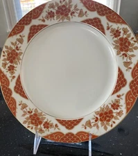 Mikasa empress L6009  Fine China  set of 20 pieces dinnerware Red/white/gold