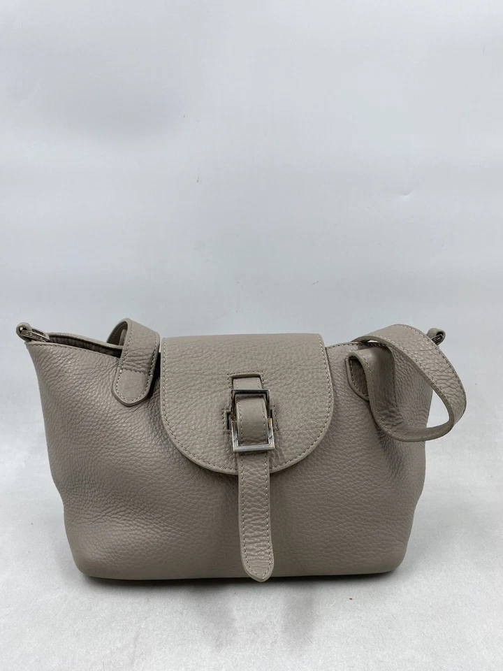 Bandolera Meli Melo de cuero gris topo Foto 2 de 4