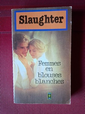 Damen in weißen Blusen - Slaughter - Jahr 1977 - guter Zustand
