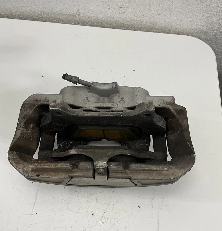 Audi A6 2014 pinza de pasajero delantera derecha freno OEM Foto 4 de 4