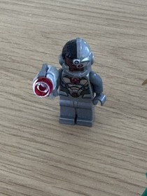 Darkseid Invasion 76028 Complete Lego DC Super Heroes Set without Instructions