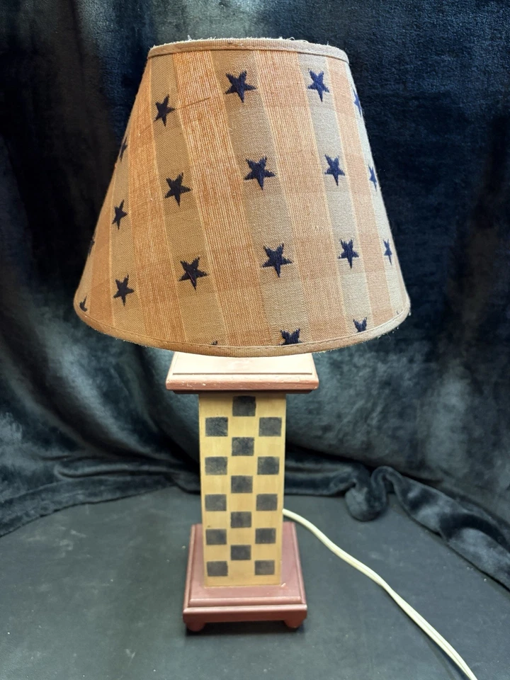 Lámpara de Acento Estilo Country Tablero Base Estrellas Azules en Pantalla 19" Alto Foto 2 de 4