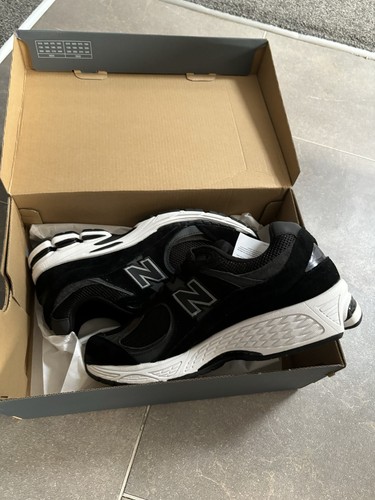 New Balance 2002R Black Gunmetal Men’s Size UK 7 / US 7.5 | Brand New - Picture 3 of 7