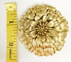 Vintage Crown Trifari Goldtone Flower Pin Brooch Jewelry Mid Century Modern