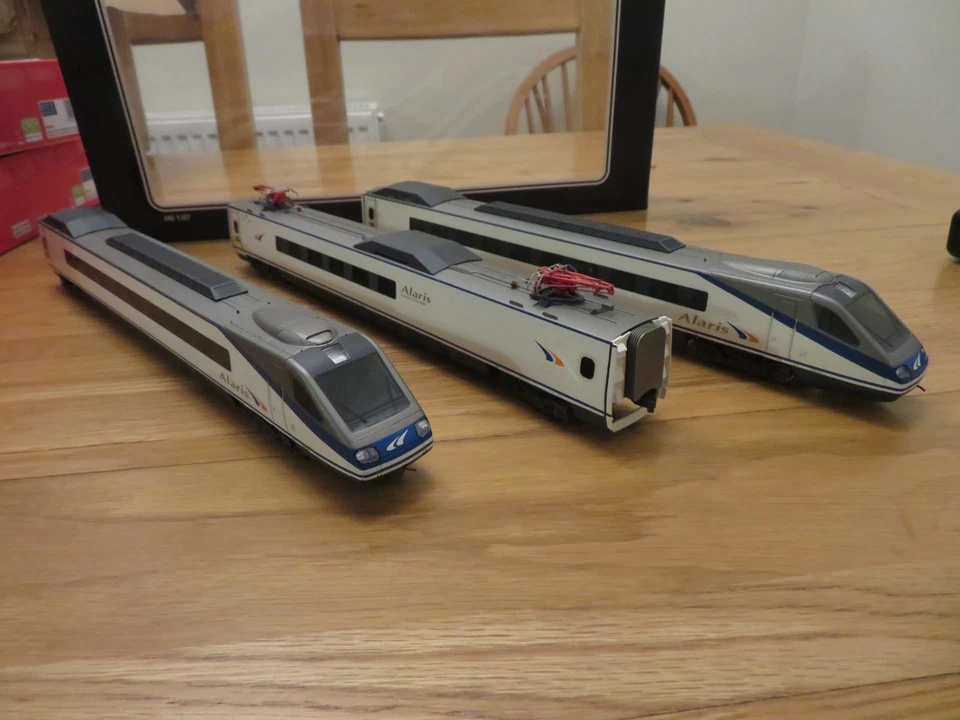 electrotren e3465 renfe grandes lineas alaris s-490 automtor 3 unit dcc ready - Image 2 of 4