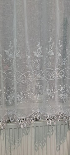 Amazing voile net with embroidered pattern - Picture 2 of 3