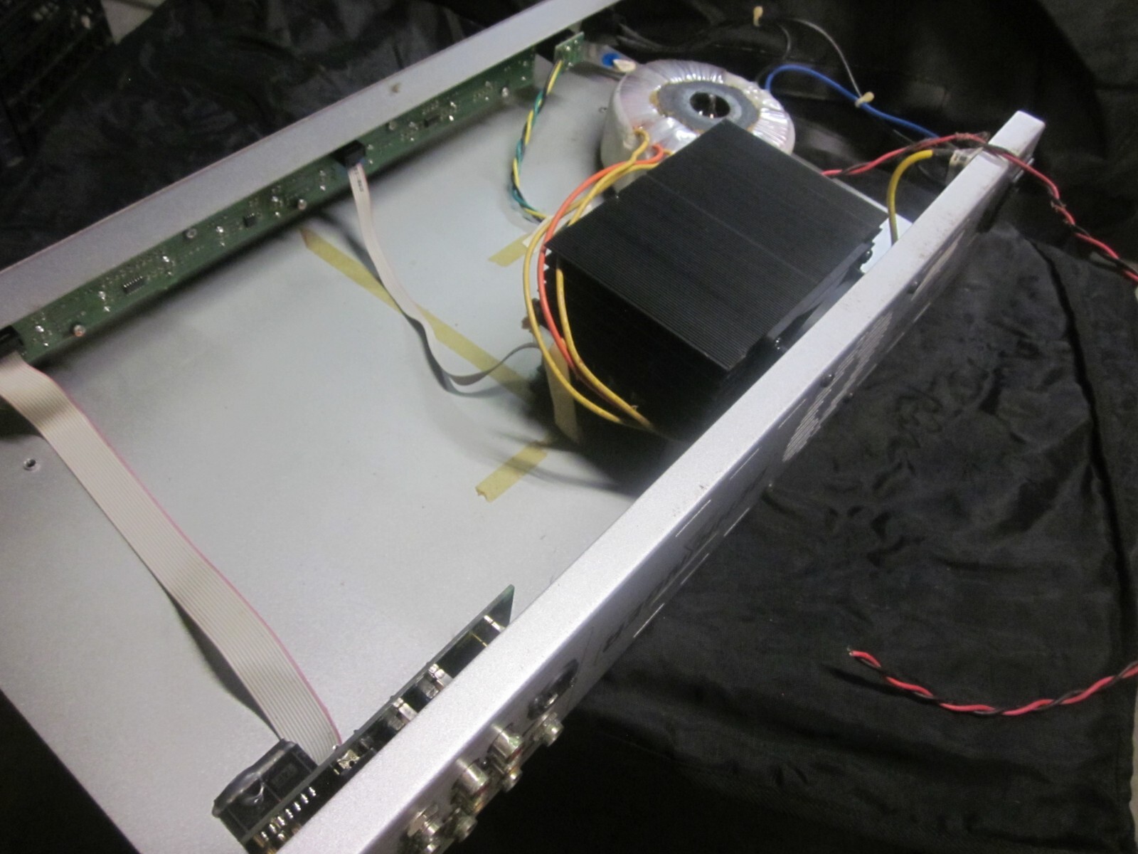 Behringer KX1200 Keyboard Amp 120 watt / pa system 4 channel AMP/PARTS