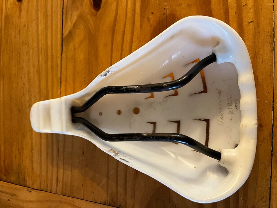 Selle BMX GT Performer Wing Blanche Old School - Années 80 - Modèle 2188 - Vicomte