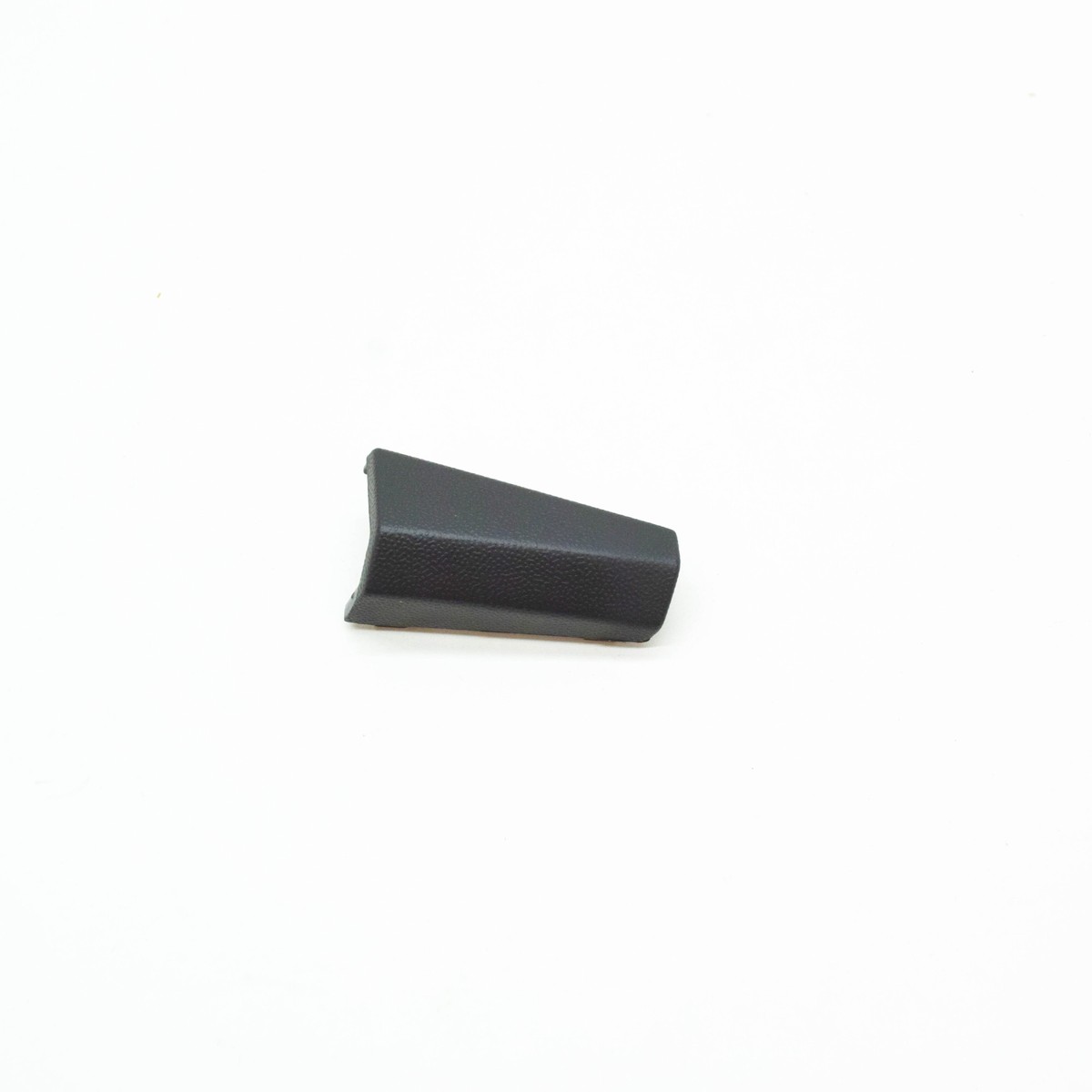 NEW VOLKSWAGEN TIGUAN AD1 RIGHT LOWER TOW HITCH COVER CAP