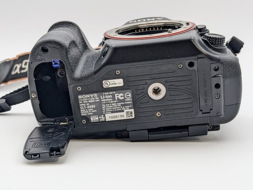 Appareil photo reflex numérique Sony A99 α99 SLT-A99V boîtier + sangle **LIRE** - Photo 9 sur 9