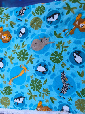 2005 DREAM WORKS MADAGASCAR MOVIE #1073 FLANNEL FABRIC 1 1/2 YARDS NEW