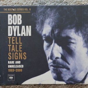BOB DYLAN／TELL TALE SIGNS DX EDITION Bob Dylan - Tell Tale Signs: The Bootleg Series Vol. 8 - Amazon