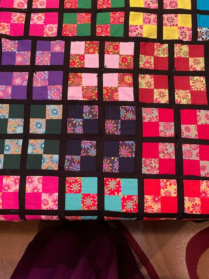 Oversized Quilt Throw Fleece Coverlet Bedspread Blanket Patchwork Flower Power - Image 3 of 4