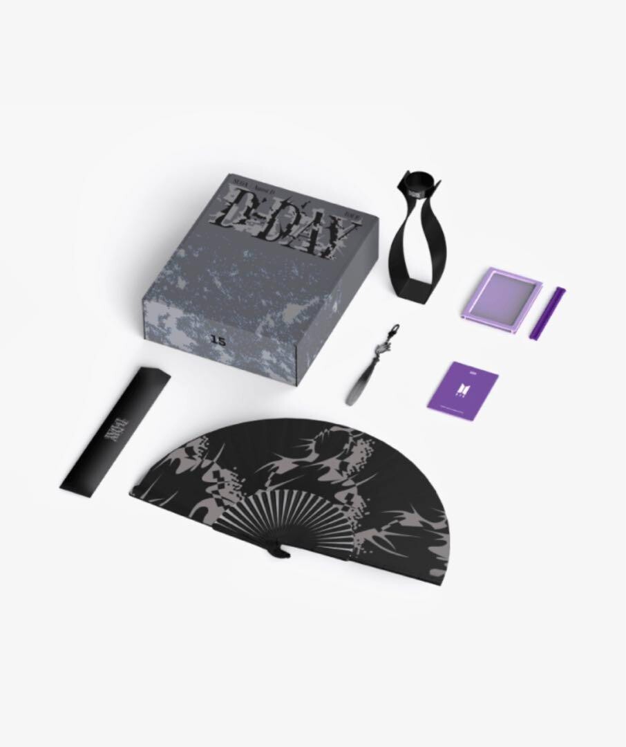 マーチボックス15 おまけ付き シュガ ユンギ SUGA D-DAY Unboxing: BTS Merch Box 15 [Suga D-Day] - YouTube