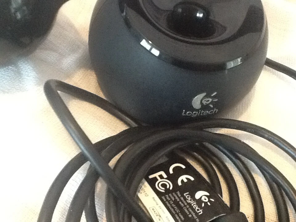 Logitech Quick Cam Orbit AF Webcam Carl Zeiss Tessar lens +Charging Dock V-UCC22 - Image 2 of 4