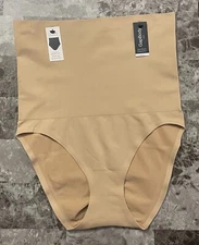 GAP BODY M BEIGE RUCHED BACK BONDED SEAMLESS SHAPING HIGH WAISTED BRIEF PANTIES