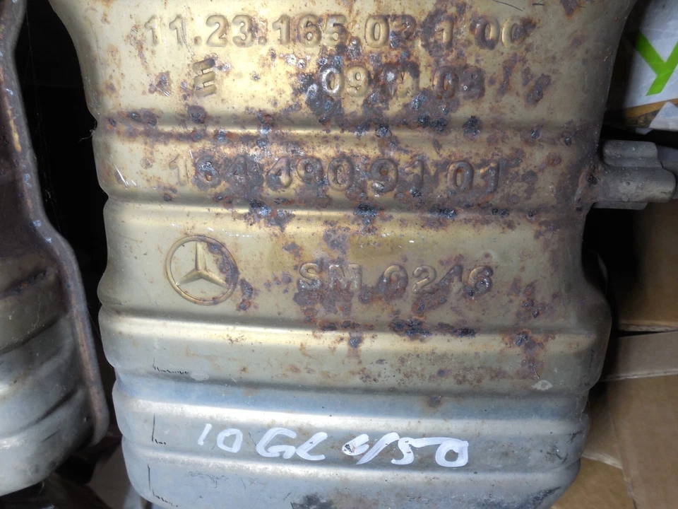 1644909101 Silenciador de escape doble central 1644900015 07-12 Mercedes Benz GL450 Foto 4 de 4