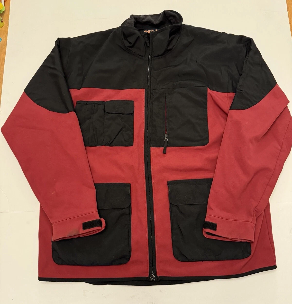 Duluth Trading Softshell Red/Blk Jacket Fleece Lined XL Pockets Tactical 3season