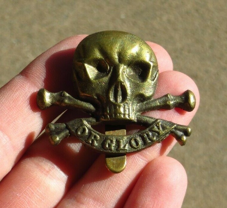 British Army 17th / 21st Lancers Metal Cap Badge 'Death or Glory