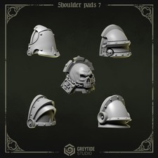 Shoulder Pads 7 - Eternal Pilgrims Greytide