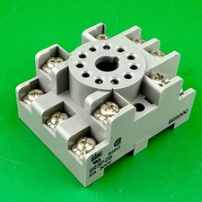 idec SR3P-05 - 11 PIN RELAY SOCKET BASES 10 Amp 300 Volt - Pre-owned