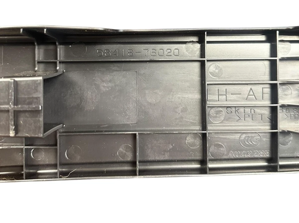 Lexus CT 200H 2013 otro elemento de moldura de maletero OEM Foto 3 de 4