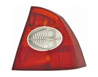 RÜCklicht Links FÜR Ford Focus Limousine 4 TÜRen 2004-2008 Hella