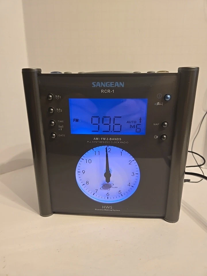 Sangean RCR-1 HWS FM AM Aux-in Tuning Clock Radio Tested Marine Atomic. Video - Image 3 of 4