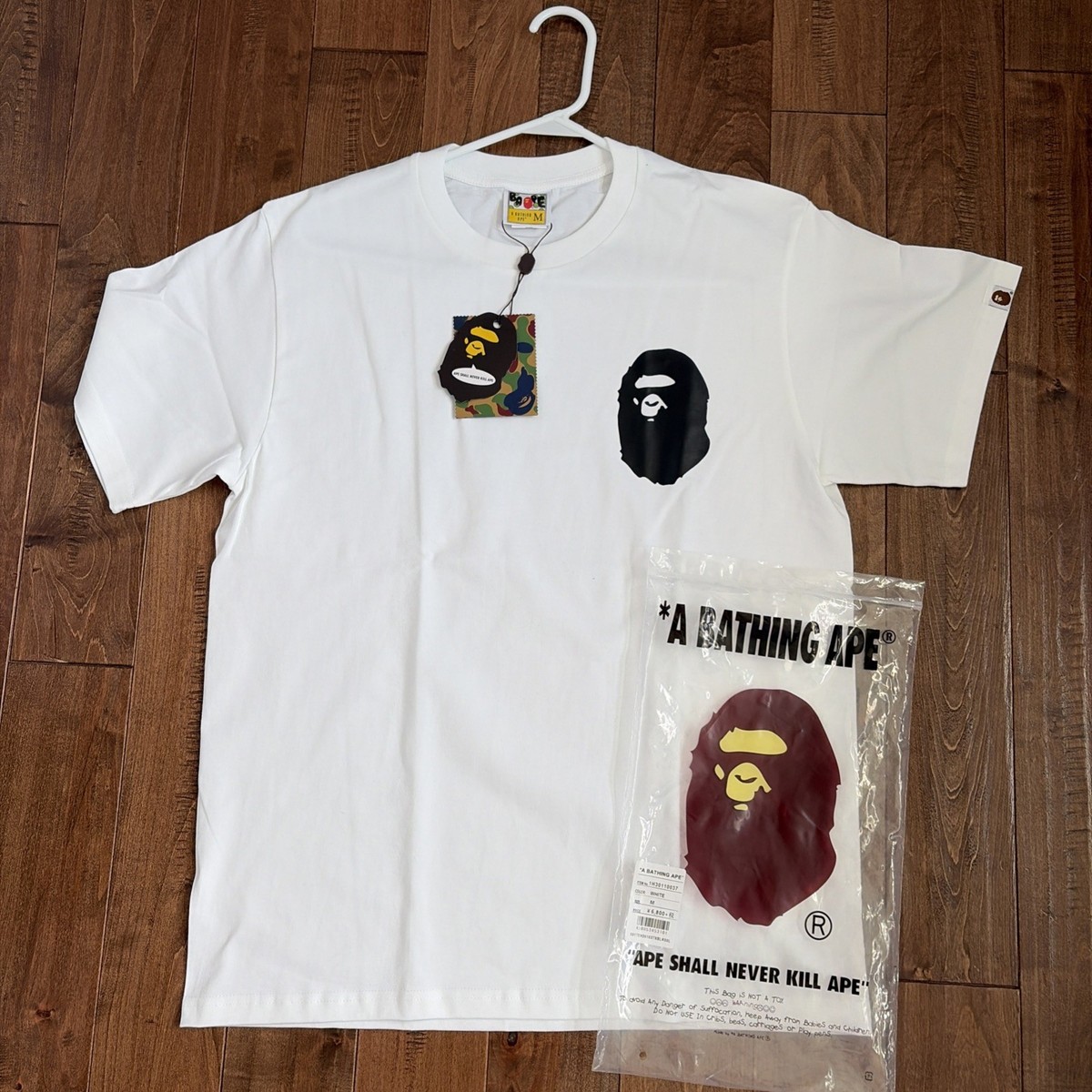 A Bathing Ape (BAPE) Logo Graphic T-Shirt - Size Medium FREE 
