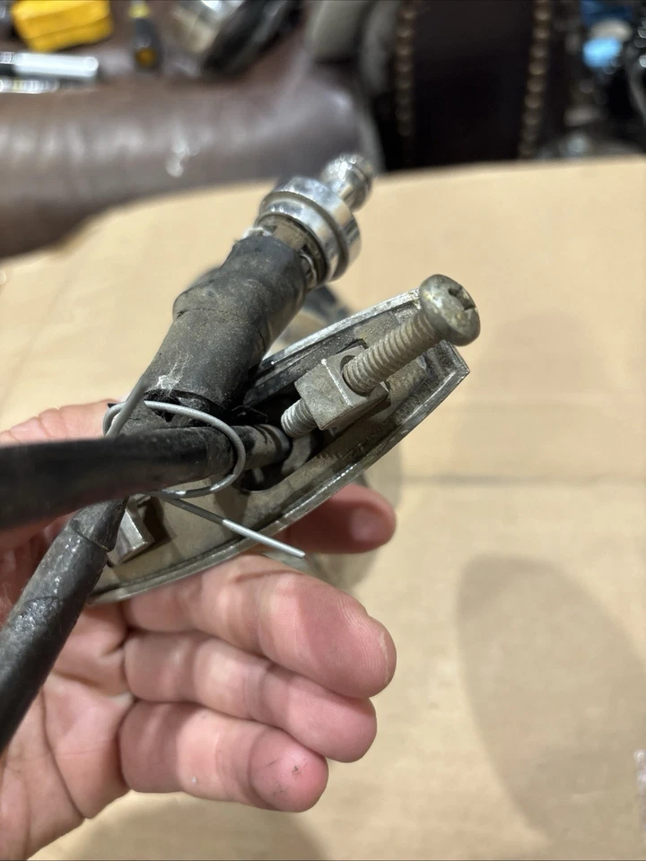 1967 Cadillac Eldorado дистанционное зеркало - Изображение 3 из 4