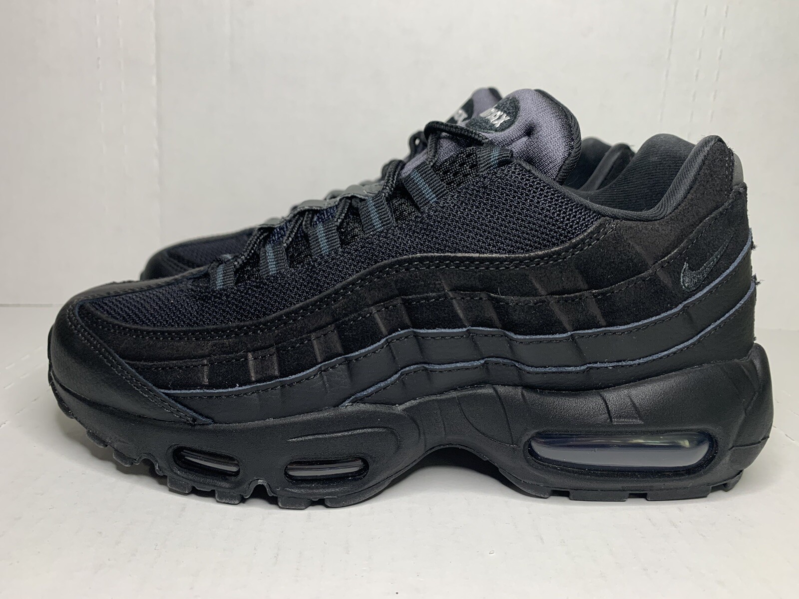 nike air max 95 essential triple black