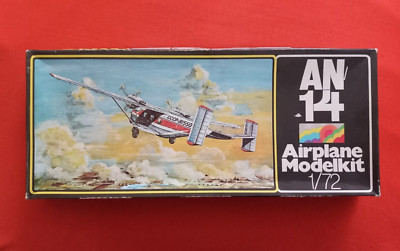 1:72 VEB Plasticart Airplane Modelkit, Antonow AN-14 BIENCHEN