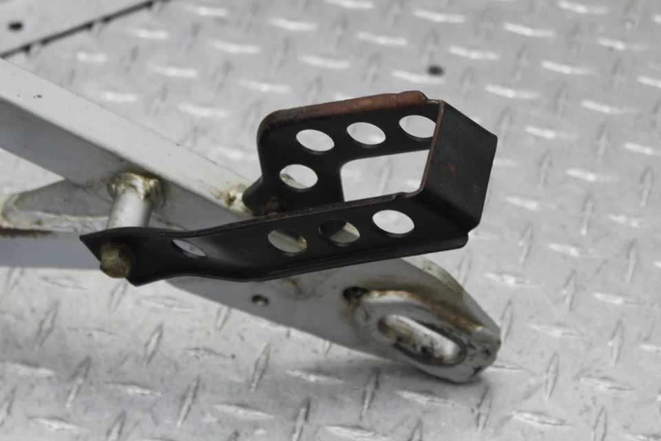 1997 YAMAHA RT180 SWINGARM FRAME OEM - Image 4 of 4