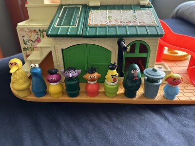 Fisher-Price レトロおもちゃ セット Vintage Fisher Price Little People Sesame Street Clubhouse (#937