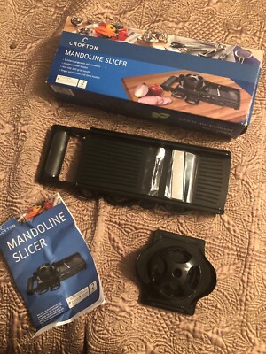 Crofton 7pc Black Mandoline Slicer with 5 Easy Changeable Blade Attachments New