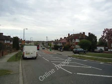 Photo 6x4 Hillcross Avenue, Morden Morden/TQ2568  c2011