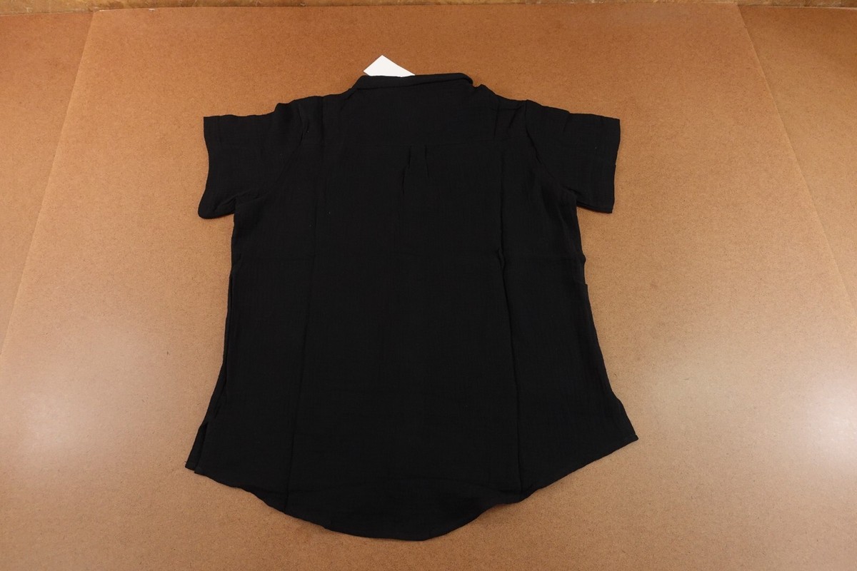 The Animal Rescue Womens Size Medium Black Short Sleeve Button