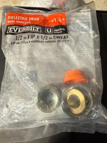 Everbilt Dielectric Union 1/2" FIP x 1/2" SWEAT 1000 044 283