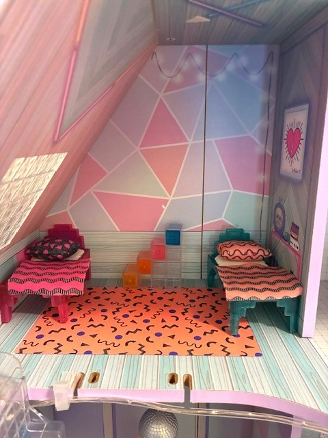 LOL Surprise Winter Disco Chalet Wooden Doll House With Furniture / Accessories